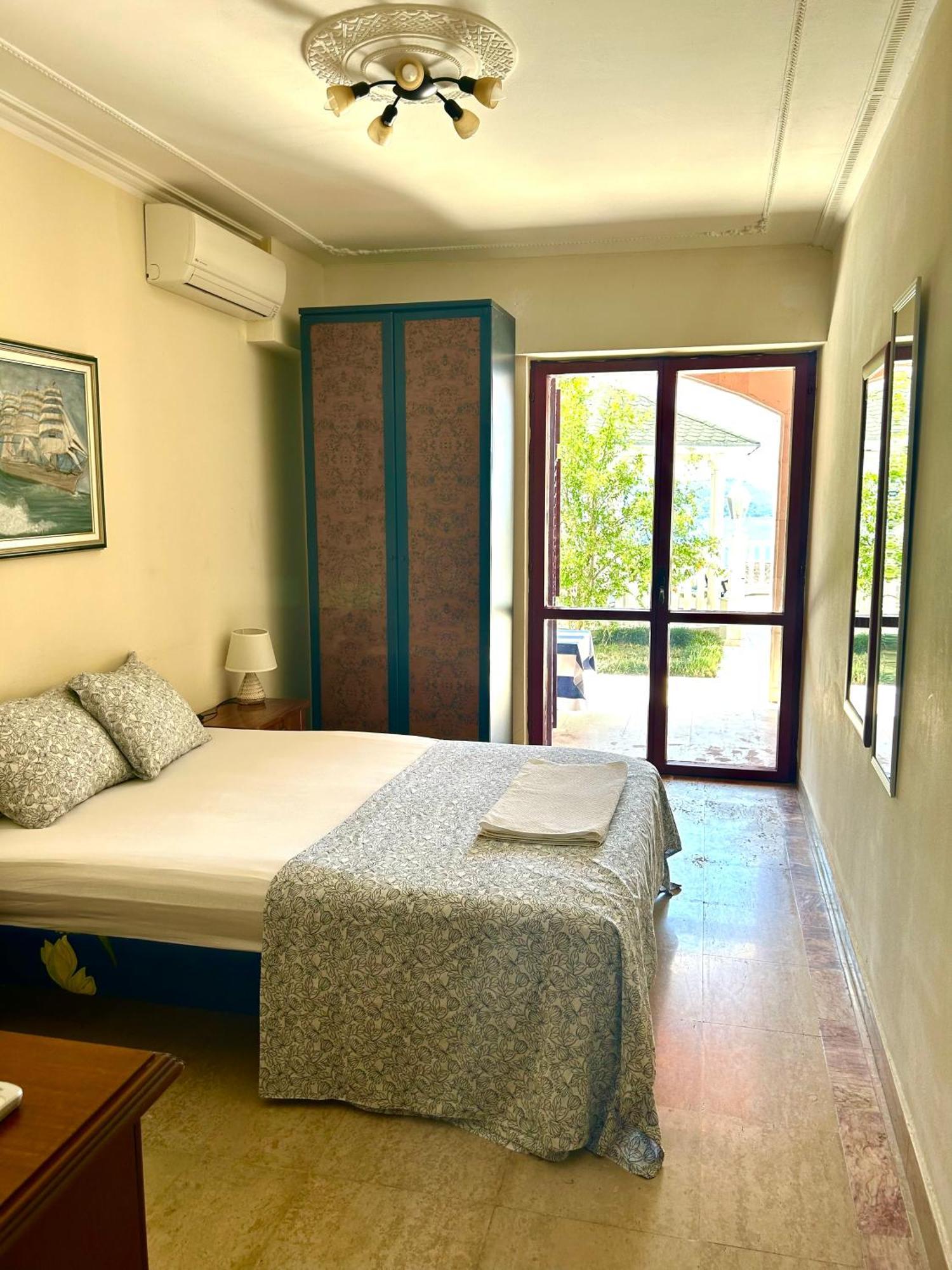 Guest House Vila Eli Herceg Novi Eksteriør billede